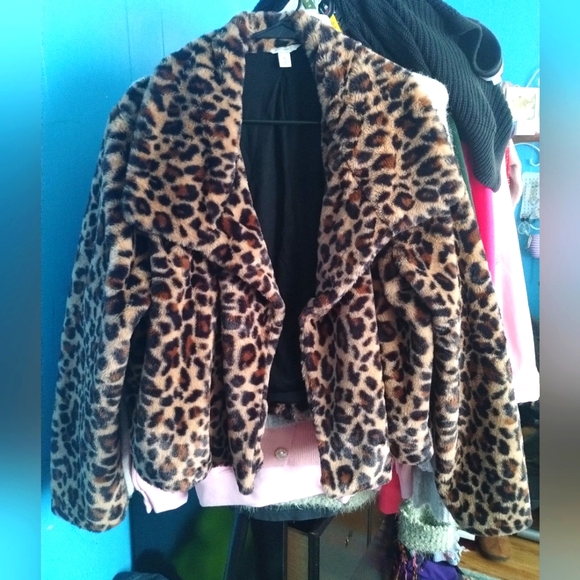 C est. 1946 Jackets & Blazers - Leopard Print Faux Fur Jacket Size XL
